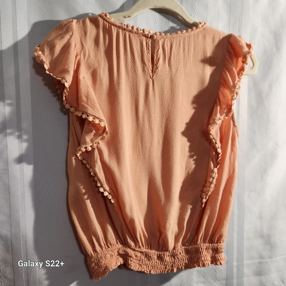 E AND  M RUFFLE LACE CROPPED SHORT SLEEVE ORANGE TOP SIZE 👀 PICTURES FOR MEASUR - Picture 4 of 13